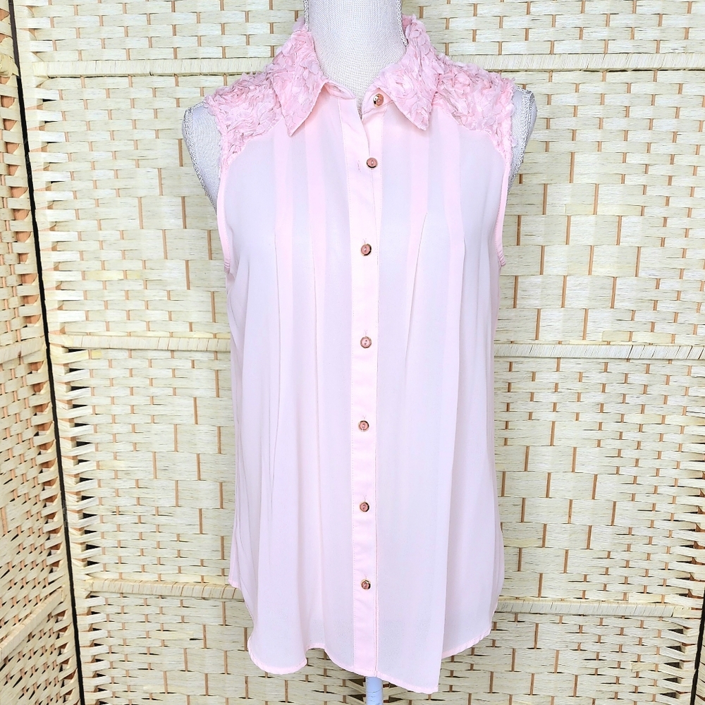 New Directions Womens Sleeveless Top With Rosettes On Shoulders Size M